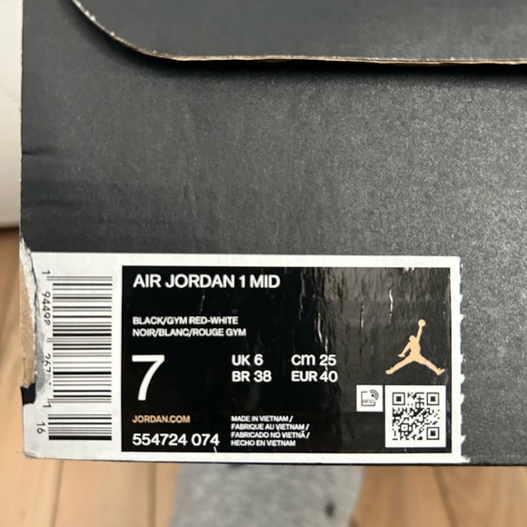 Air Jordan 1 mid, size 7, black/gym red-white - Picture 2 of 2